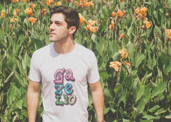 Mit dem selbsterstellten T-Shirt in den Urlaub